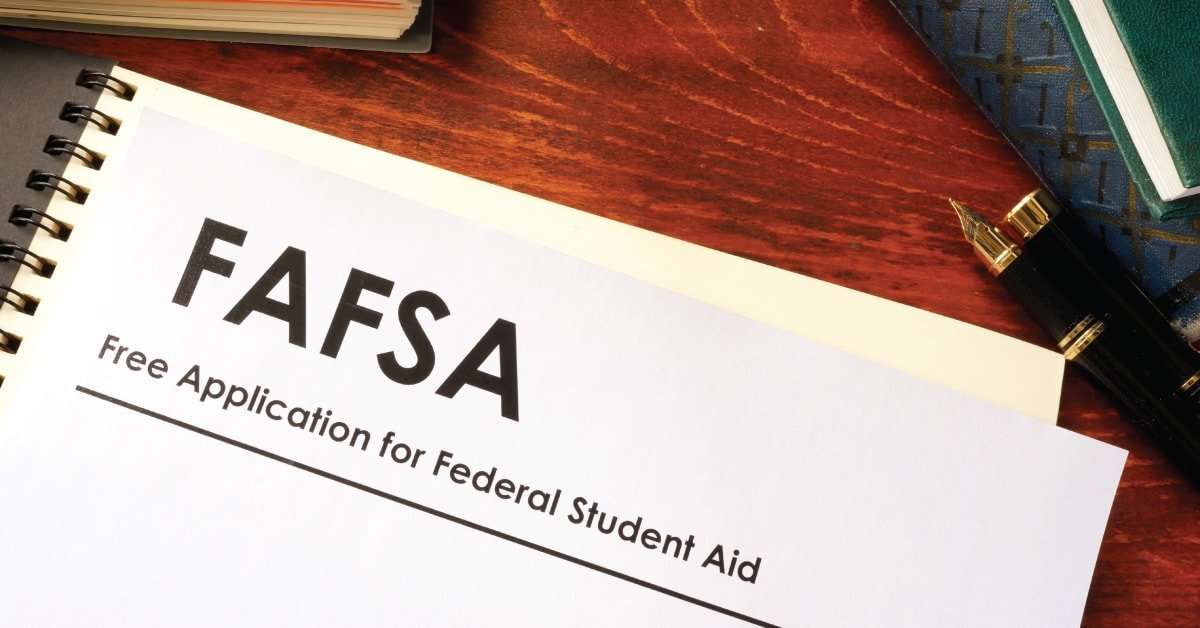 Can I Combine a 529 Plan with Financial Aid?