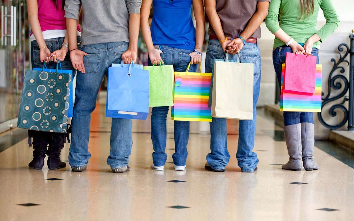 How Teenagers Can Shop Smart for School Clothes