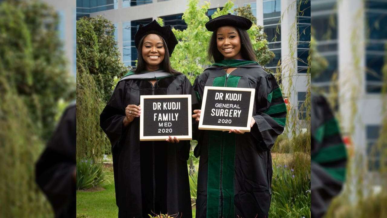 Mother and daughter graduate medical school together and ...